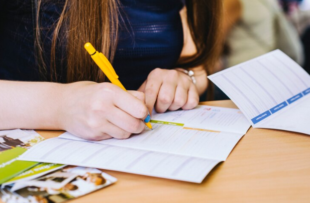 Maximizing Career Potential: The Benefits of Initiating CMA Exam Preparation in College