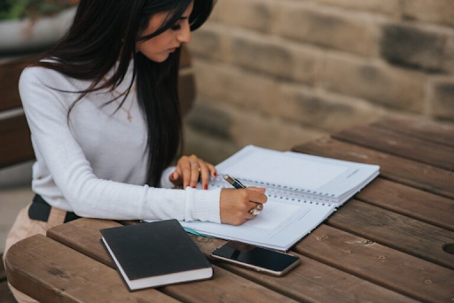 Advantages of Initiating CMA Exam Preparation in College: Elevating Your Professional Trajectory